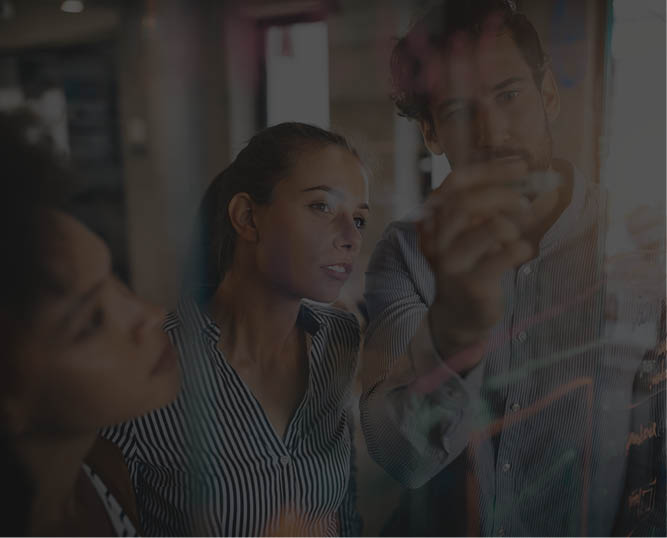 Unlocking creative synergy: Effective collaboration between copywriters and designers